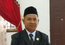 Nahwan Dilantik Sebagai PAW Anggota DPRD Barsel