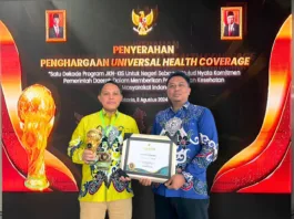 Pj. Bupati Barsel Terima Penghargaan UHC Award Dari Wapres RI