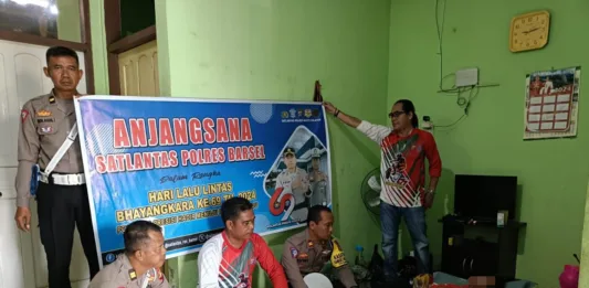 Anjangsana Polres Barsel Ke Rumah Insan Pers Yang Sedang Sakit.