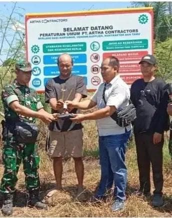 Maling Bawa Sabu Di amankan TNI